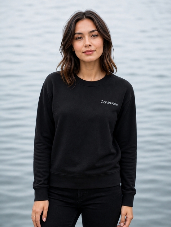 Calvin Klein Sweaters - Calvin Klein Black Crewneck Sweatshirt with  Logo size XS